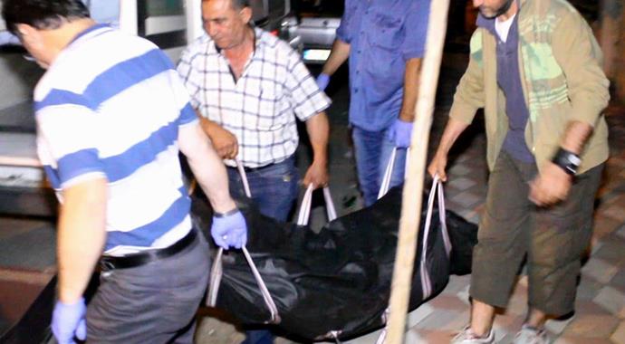 İhbarla eve giren polis evli çifti bu halde buldu!