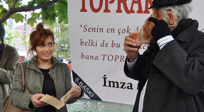 Böyle evlenme teklifi görülmedi