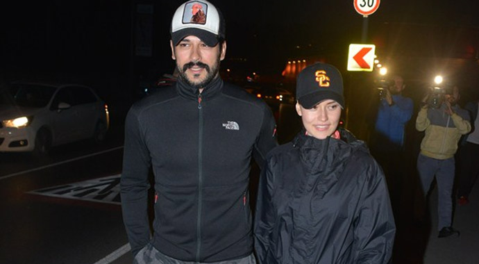 Fahriye Evcen makyajsız yakalandı