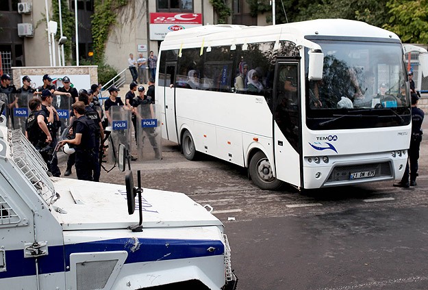 Diyarbakır'ı karıştıran 5 Alman ve PKK'lı teröristler yakalandı