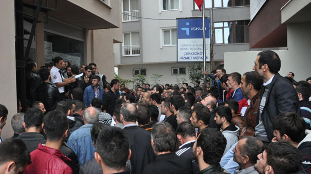 600 kişilik işe 3 bin kişi başvurdu, kuyruk sokağa taştı