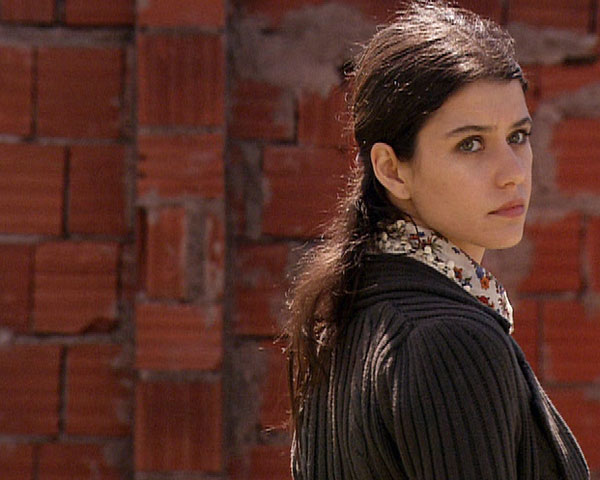 Beren Saat'in dizisi yeniden ekranlara gelecek