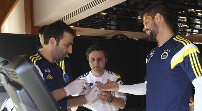 Fenerbahçeli futbolcular laktak testinden geçti