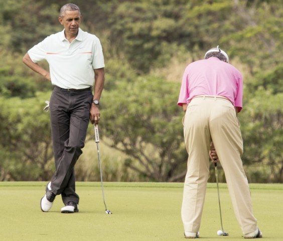 Çıldırtan kare! Halk suda, Başbakan golfte