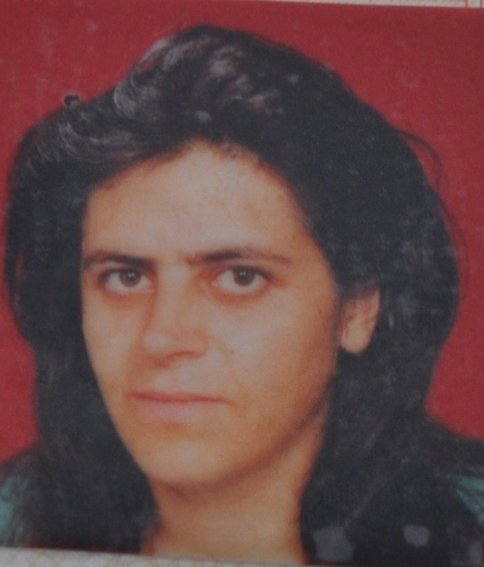 16 yıllık karısını yatakta feci şekilde öldürdü!