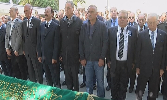 Semra Özal'ın acı günü, kardeşini toprağa verdi