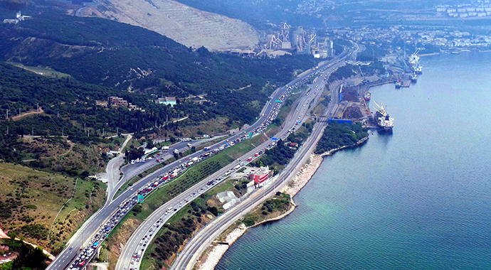 Trafik vatandaşları çileden çıkardı! Geri dönüyorlar