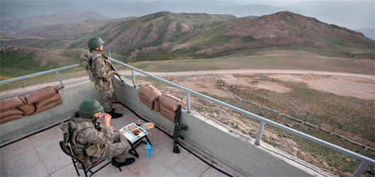 Van'da Türkiye'nin en yüksek noktasında karakol