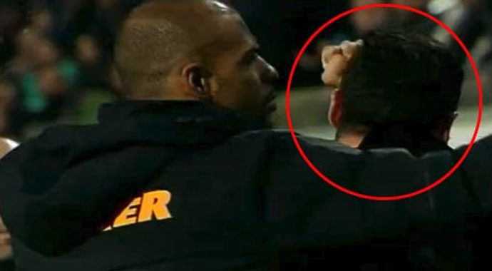 Burak Yılmaz'dan şaşırtan hareket