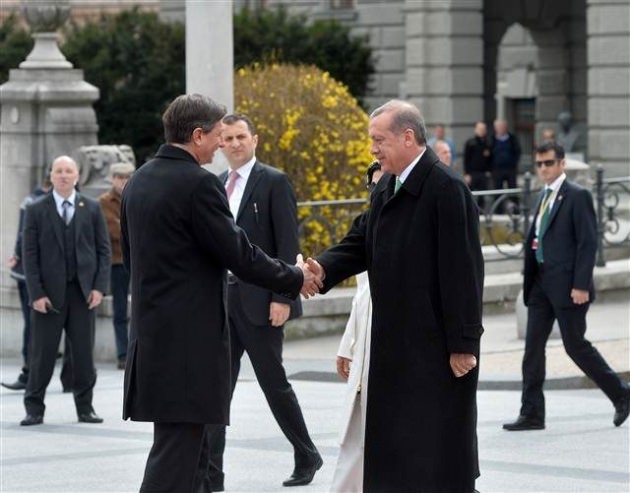 Erdoğan'a sevgi seli