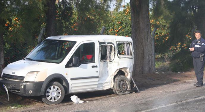 Mersin'de zincirleme kaza: 1 ölü, 1 yaralı