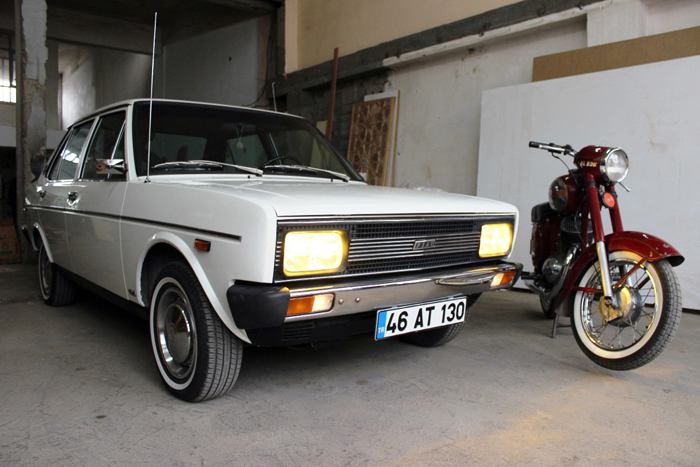 Hurdaya dönen 1977 model klasik otomobili bakın ne hale getirdi!