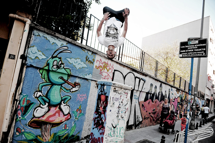 Bunlar da  Türk işi örümcek adamlar