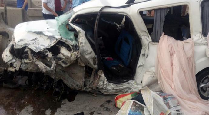 Gişelerde korkunç kaza: 1 ölü, 5 yaralı