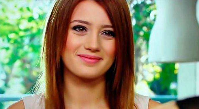 Gizem Karaca'dan Anıl Tetik'e bomba jest! 'Haydi oylar Anıl'a'
