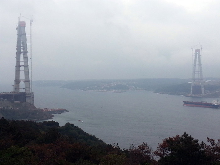 Yavuz Sultan Selim Köprüsü'nün eşsiz manzarasıyla görenleri etkiledi
