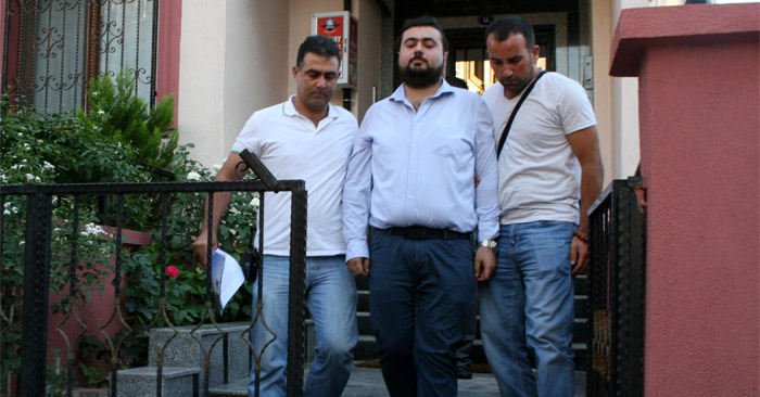 İzmir'de yasa dışı dinleme operasyonu