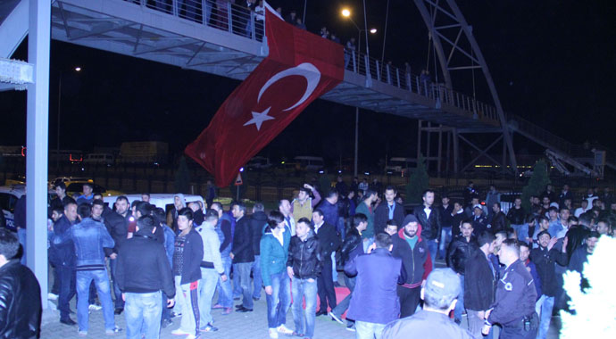 Terörist Şafak Yayla'nın mezarını ziyarete giden 53 kişi serbest!
