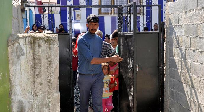 20 yıllık caddeyi 'tapulu arazim' diyerek kapattı
