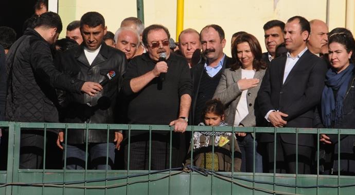 Hatip Dicle, Cizrelilere Öcalan'ın mesajını iletti