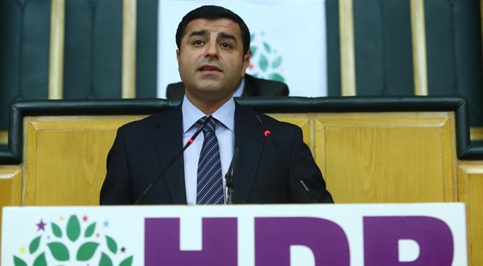 HDP kararını verdi, Cumhurbaşkanı adayı Selahattin Demirtaş