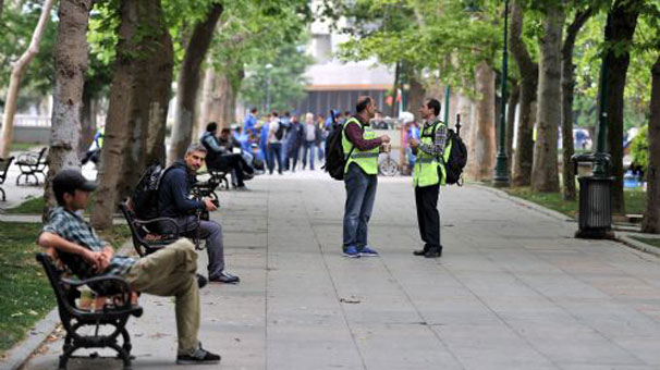 Taksim'e ulaşım kesildi, Gezi Parkı kapatıldı