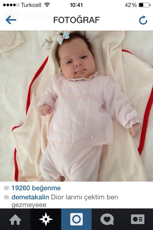 Demet Akalın sınır tanımıyor!