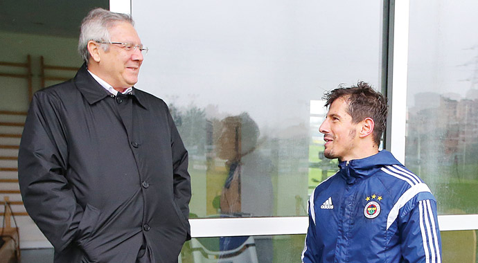 Fenerbahçe Başkanı Aziz Yıldırım'dan ezeli rakiplerine şok eleştiri