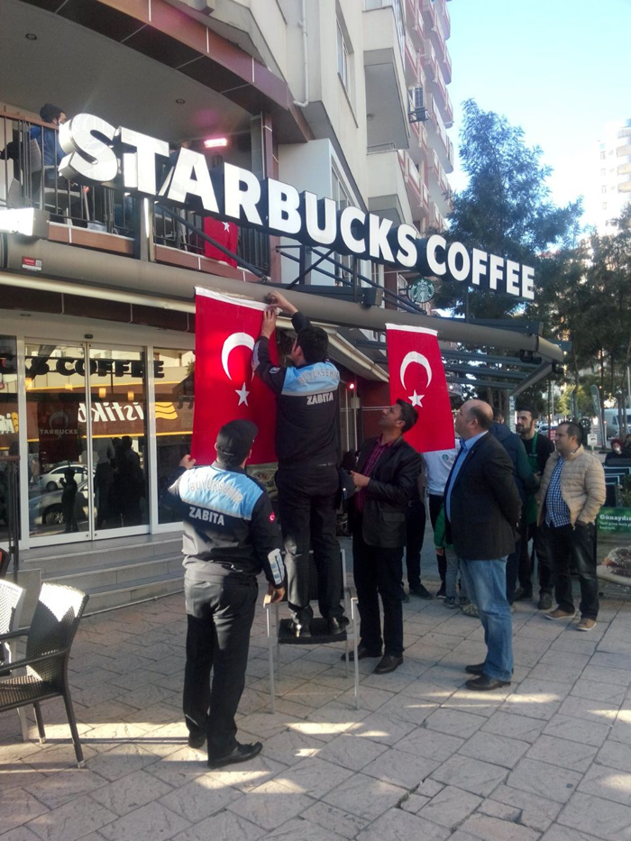 MHP'li başkan Adana'daki Starbucks'lara bunu yaptırdı!