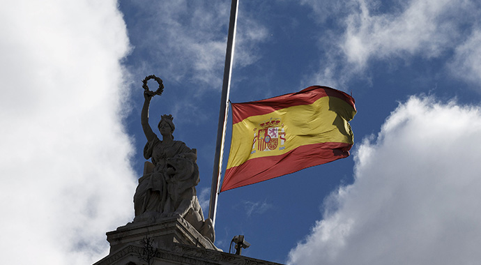 Valls: 'Enkazdaki arama çalışmaları uzun sürebilir'