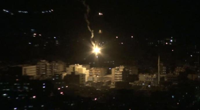 Cizre'de çatışma çıktı: 2 polis yaralı