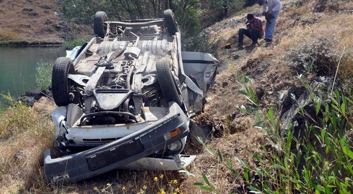 Cenaze dönüşü feci kaza: 2 ölü, 2 yaralı