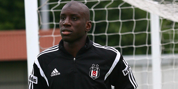 Demba Ba sahne alıyor!