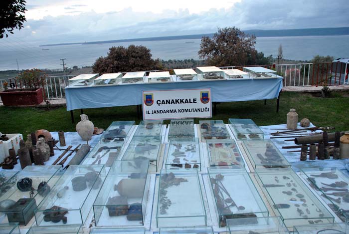 Tavuk çiftliğinden servet çıktı!