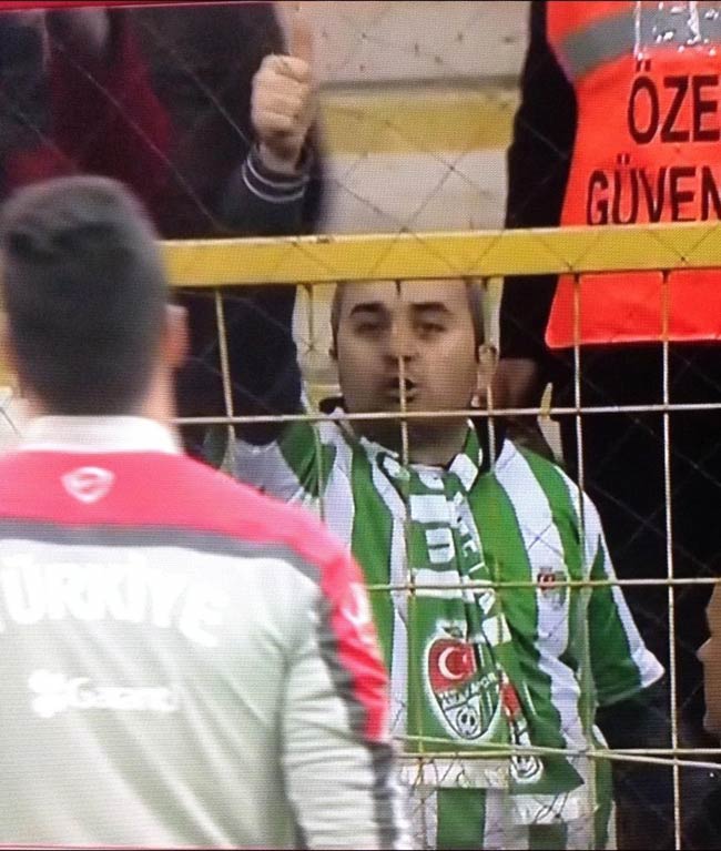 Volkan Demirel'e küfür eden taraftara ağır ceza