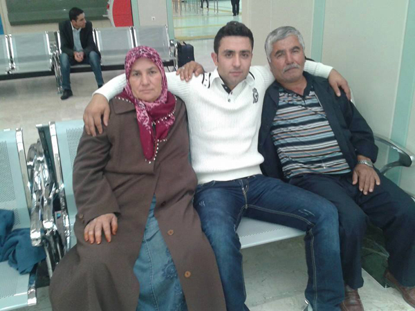 Oğlunun şehit olduğunu tarlada öğrendi!