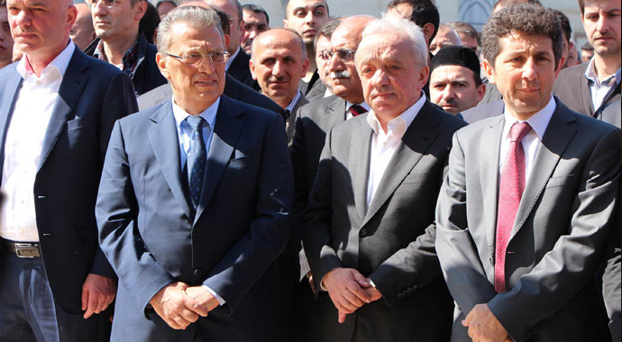 Ünlü işadamını acı gününde yalnız bırakmadılar