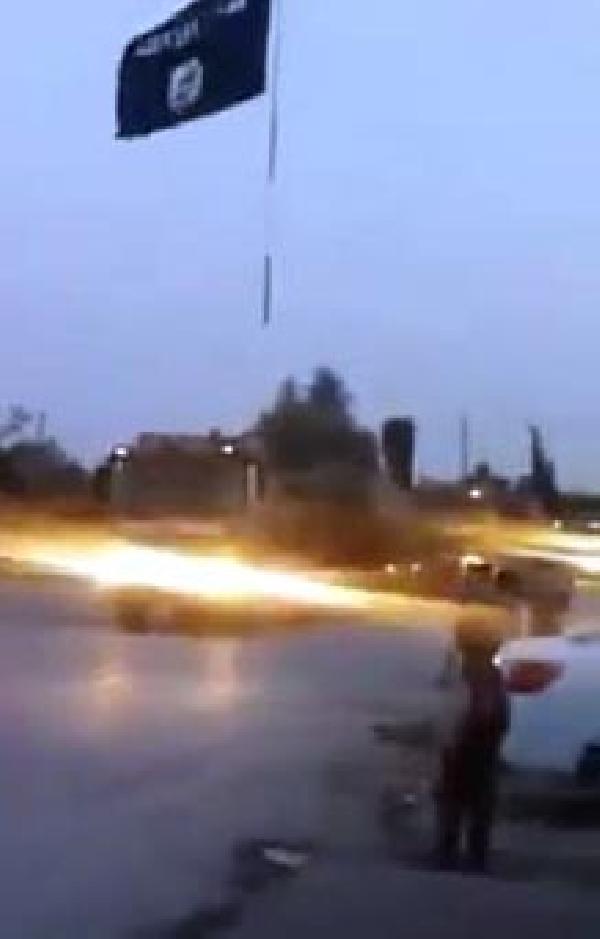 IŞİD, Süleyman Şah'a giden Türk konvoyunu görüntüledi