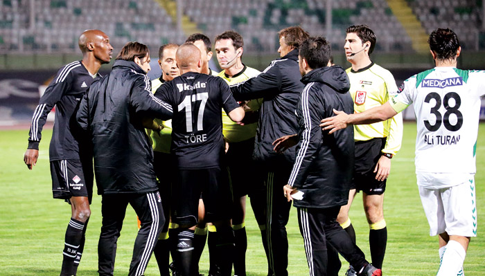 Hanya'yı gördü! Beşiktaş, Gekas'ın son dakika golüyle şoku yaşadı