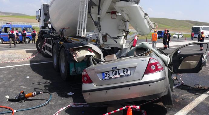 Aksaray'da feci kaza: 3 ölü, 1 yaralı