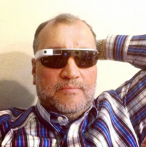Patronlardan Google Glass selfie'si!