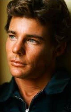 Ünlü oyuncu artık tek bacakla yaşıyor!