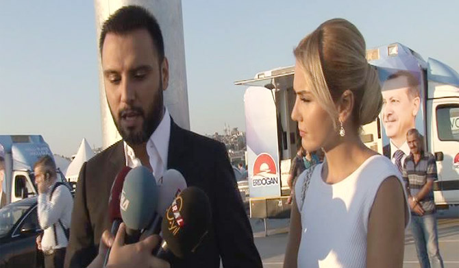AK Parti'nin iftarına ünlü akını