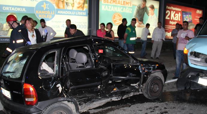 Üsküdar'da feci kaza: 4 yaralı