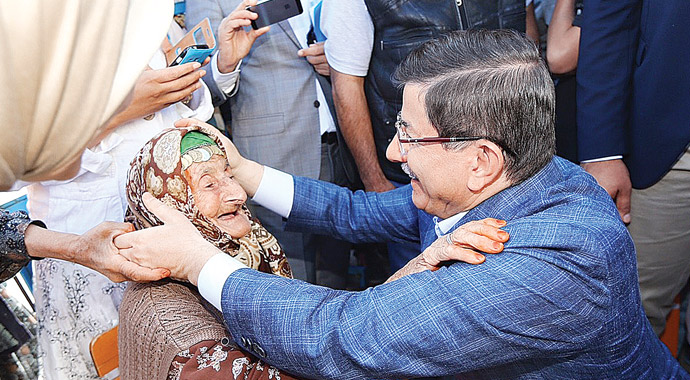 Başbakan'dan HDP'li vekillere: İki yüzlüler