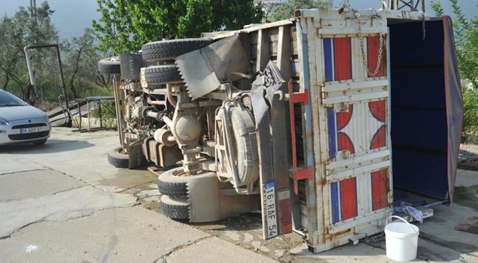 Bursa'da feci kaza: 5 yaralı