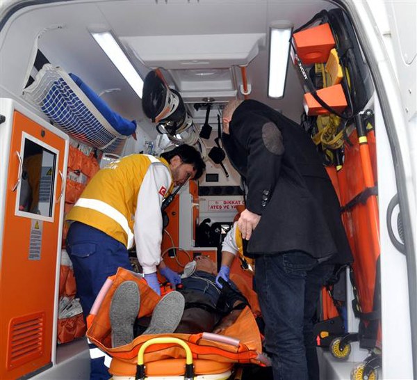 71'lik kapkaççı emniyette heyecandan bayıldı