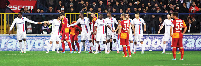 Galatasaray'da kronik bir vaka! Karabük'te yine kara gece