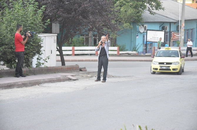 Karakolda 'evrak yok' denilince çılgına döndü