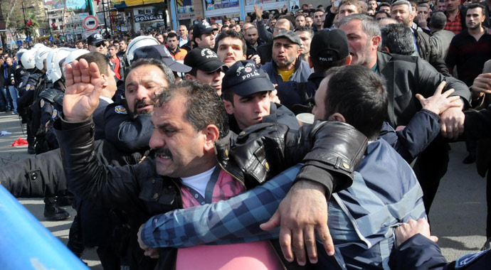 Kılıçdaroğlu'na Rize'de büyük protesto